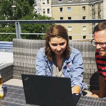 Wir finden: Nicht der schlechteste Ort für einen ersten Arbeitstag.